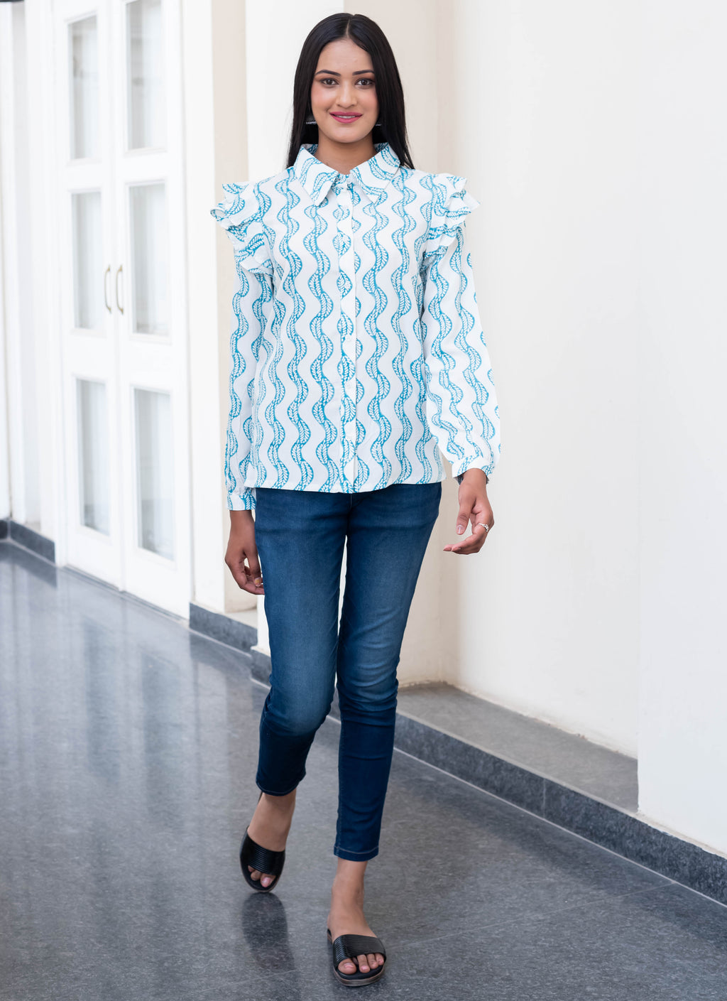Wave Print Ruffle Shoulder Shirt