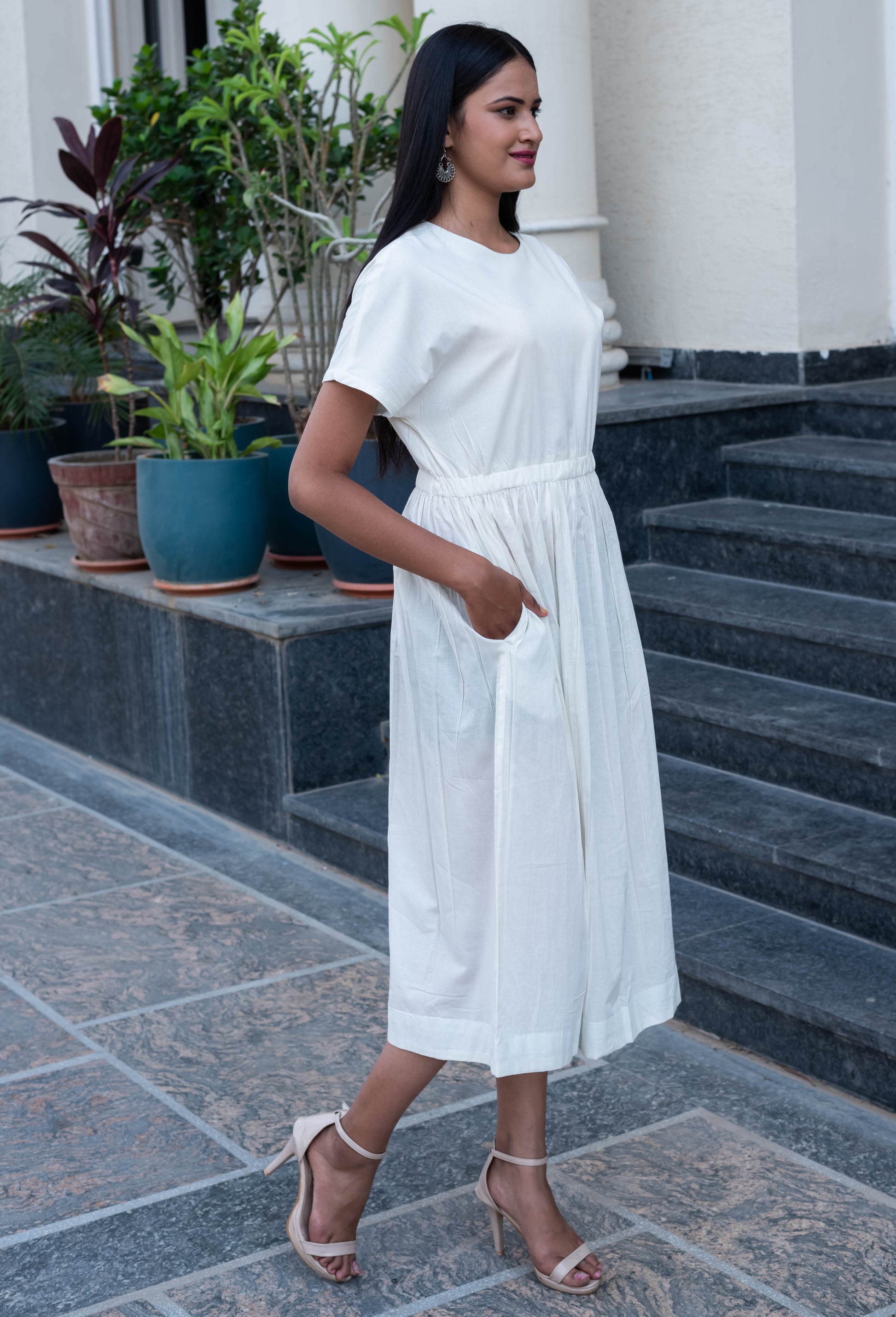 Chic White Midi Dress with Gathered Waist & Pockets
